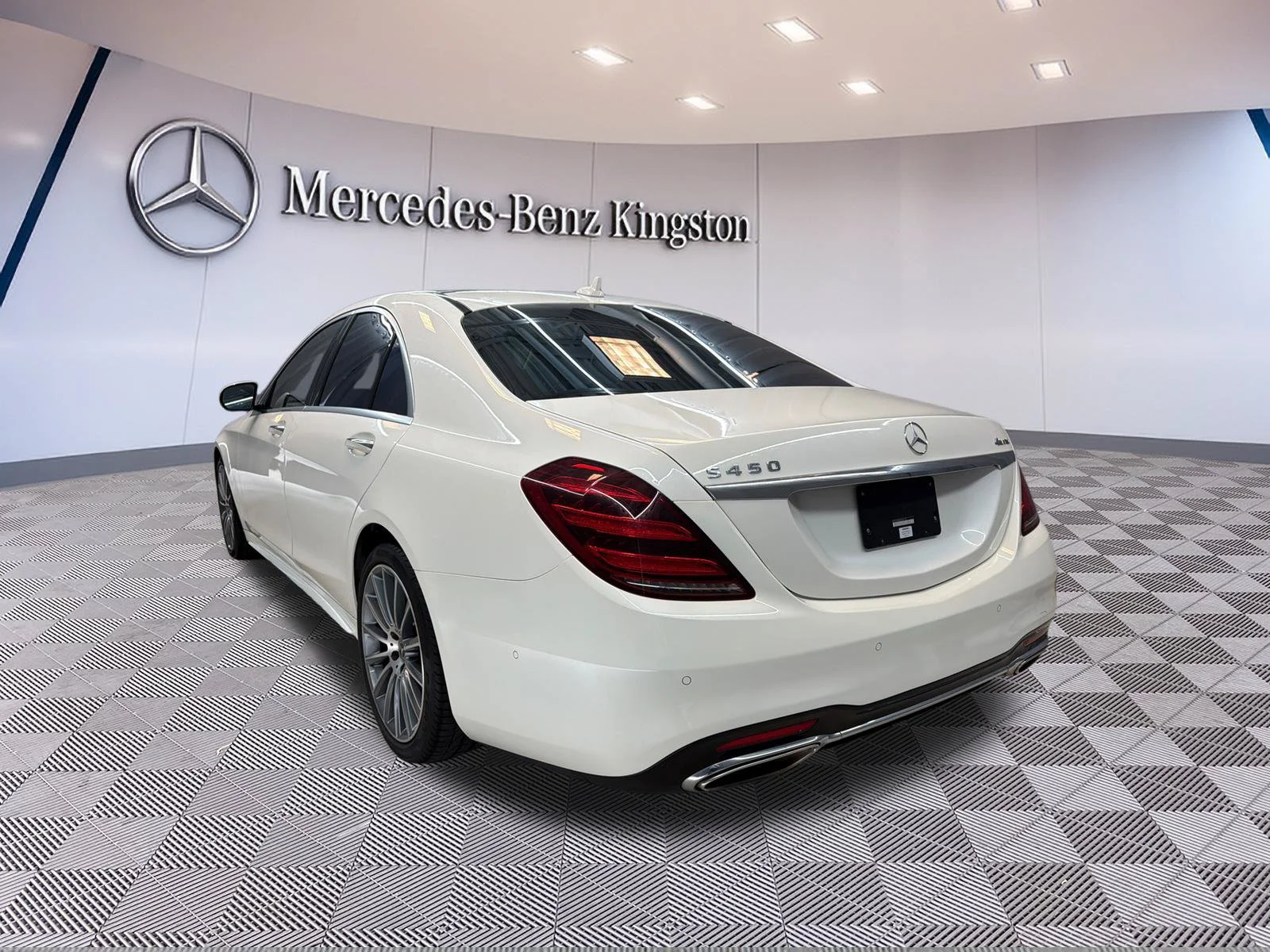 Used 2018 White Mercedes-Benz S 450 image 9