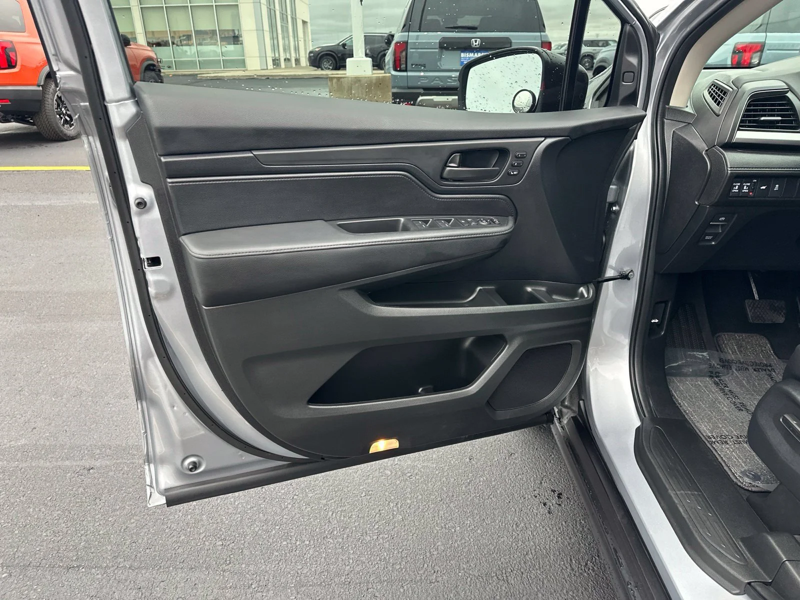 2026 Honda Odyssey EX-L - Photo 95