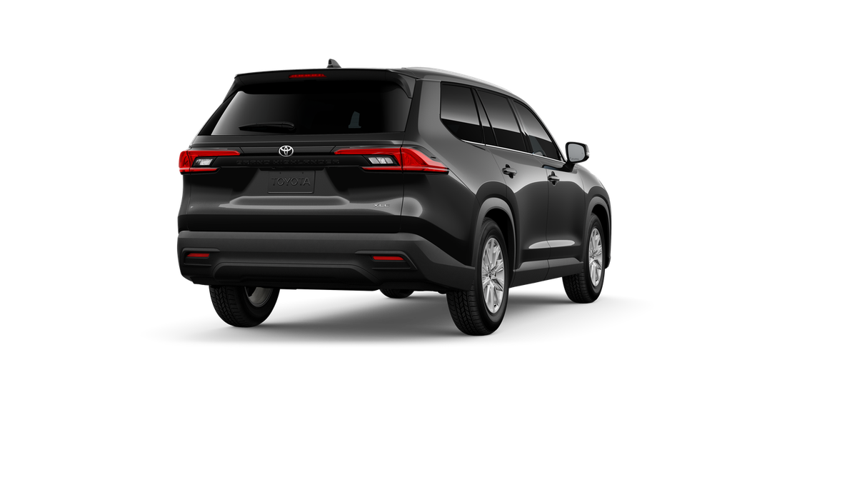New 2026 Midnight Black Metallic Toyota XLE image 9