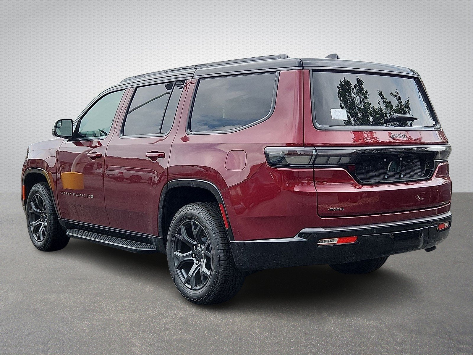 New 2026 Velvet Red Pearl-Coat Exterior Paint Jeep Upland 4x4 image 4