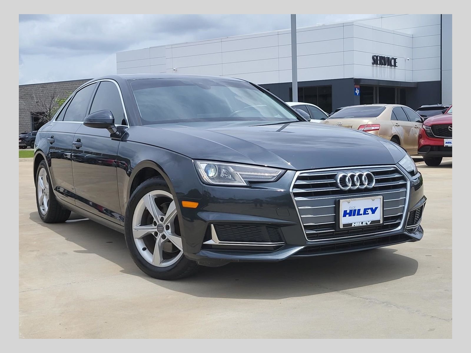 2019 Audi A4 2.0T FWD S tronic Premium's photo