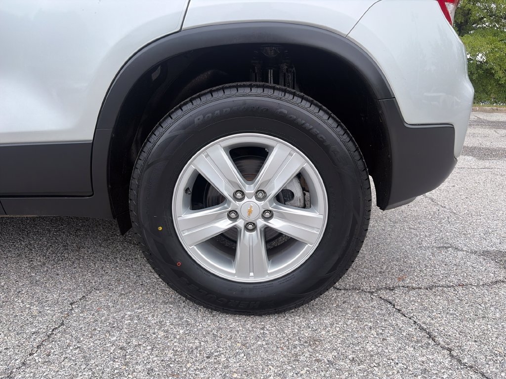 Used 2020 Silver Chevrolet LT image 38