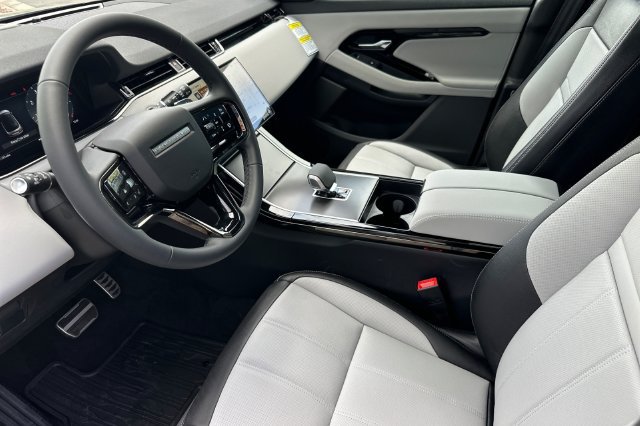 New 2026 Tribeca Blue Land Rover Hoxton Edition image 9