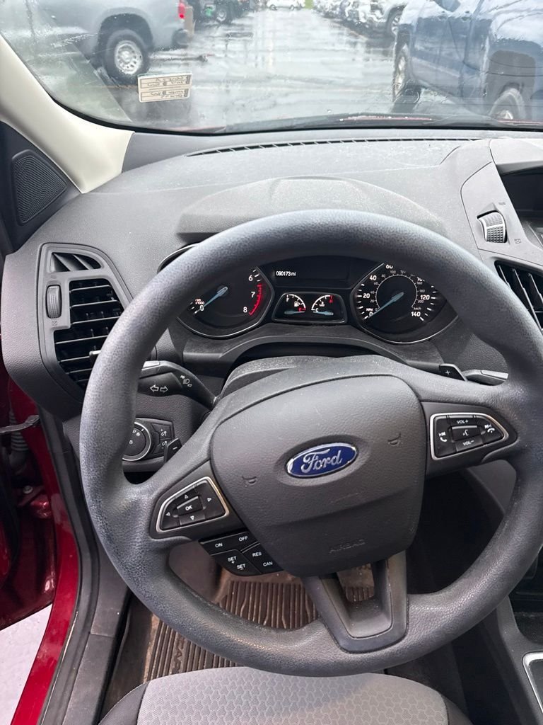 Used 2017 Ruby Red Metallic Ford SE image 10