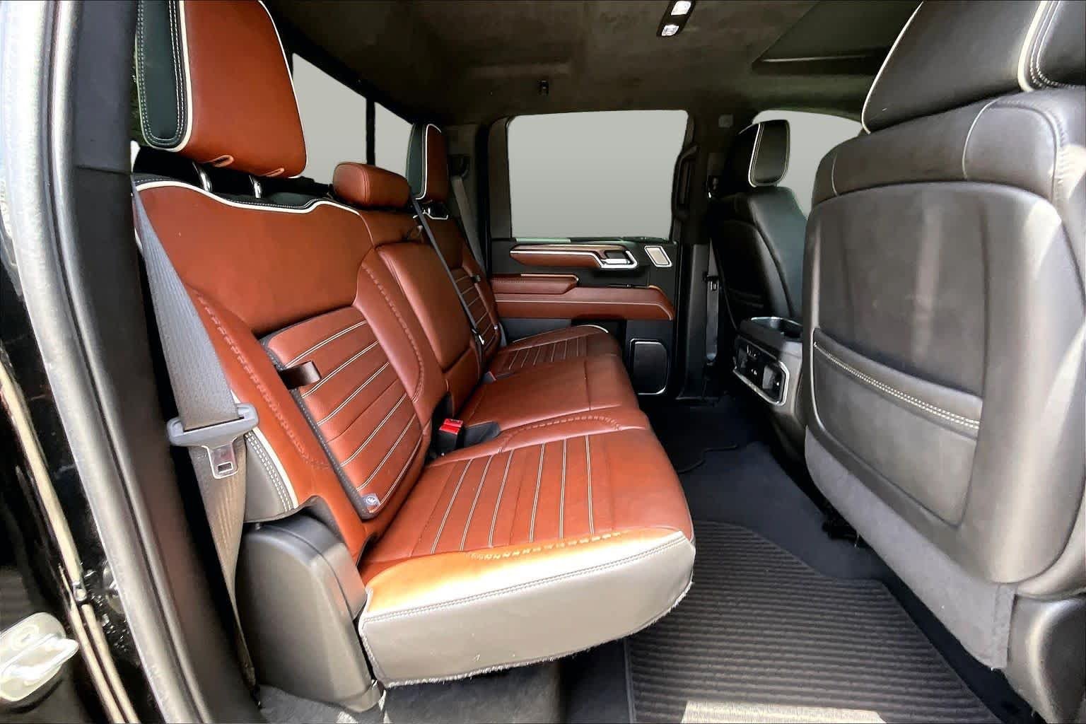 Used 2024 Onyx Black GMC Denali Ultimate image 20