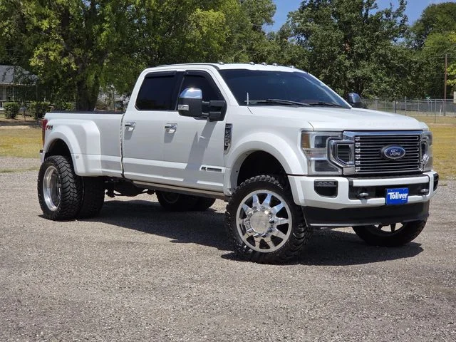 Used 2022 White Metallic Ford Platinum image 2
