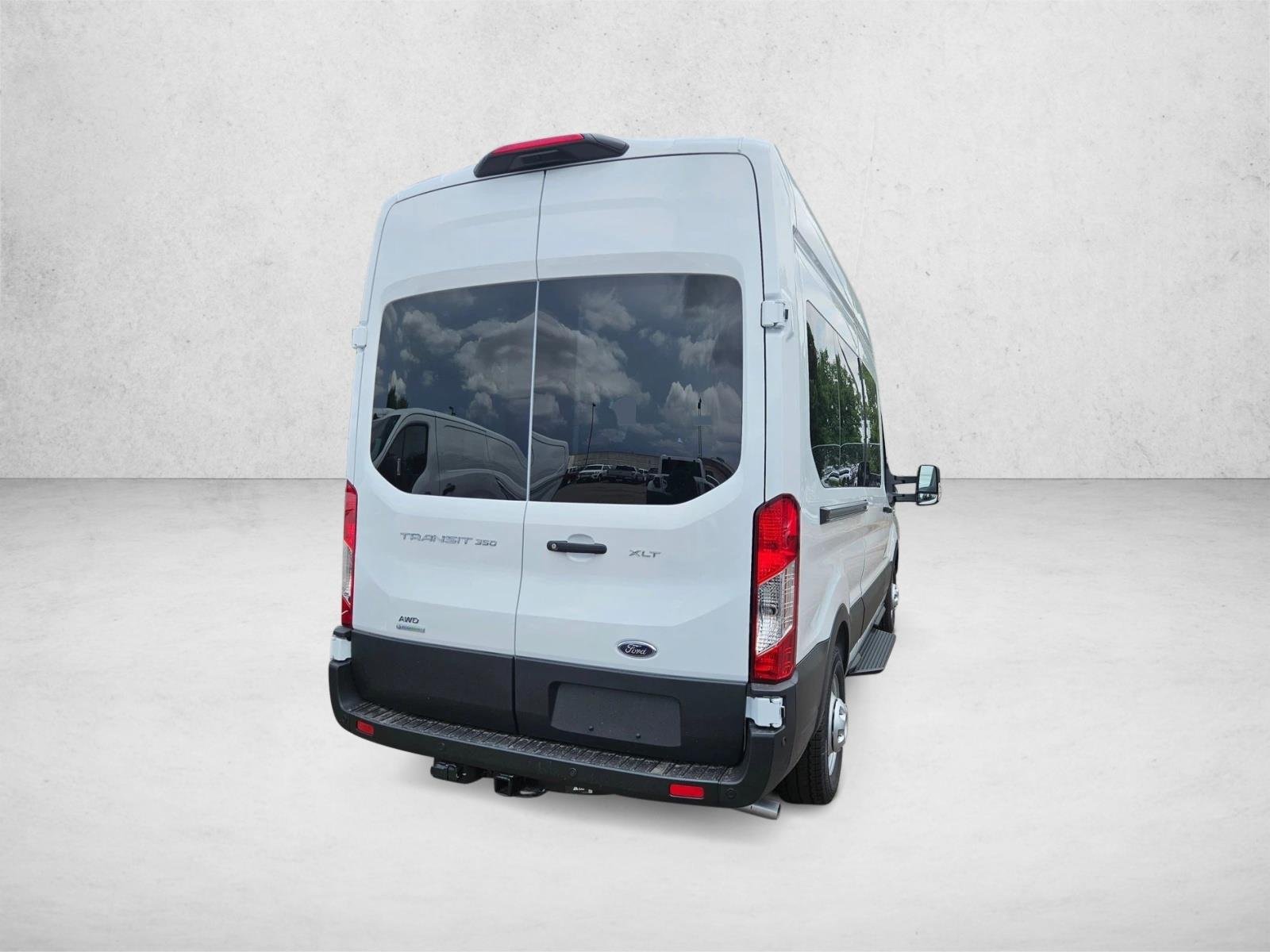 2025 Ford Transit Passenger Van XLT - Photo 2