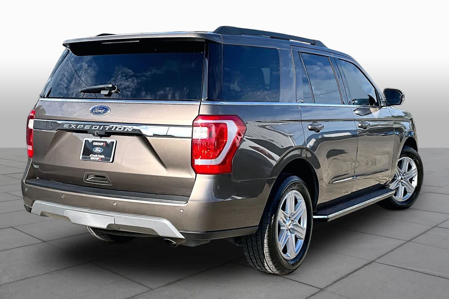 Used 2019 Stone Gray Ford XLT image 15