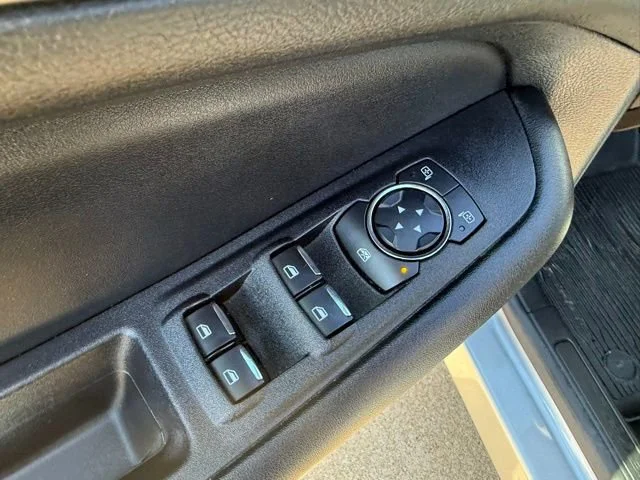 Used 2022 Black Ford SEL image 10