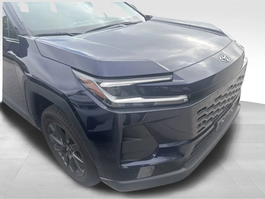 Used 2026 Blue Toyota XLE Premium image 4