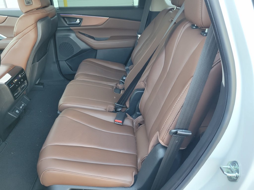Certified Used 2024 White Acura Technology image 14