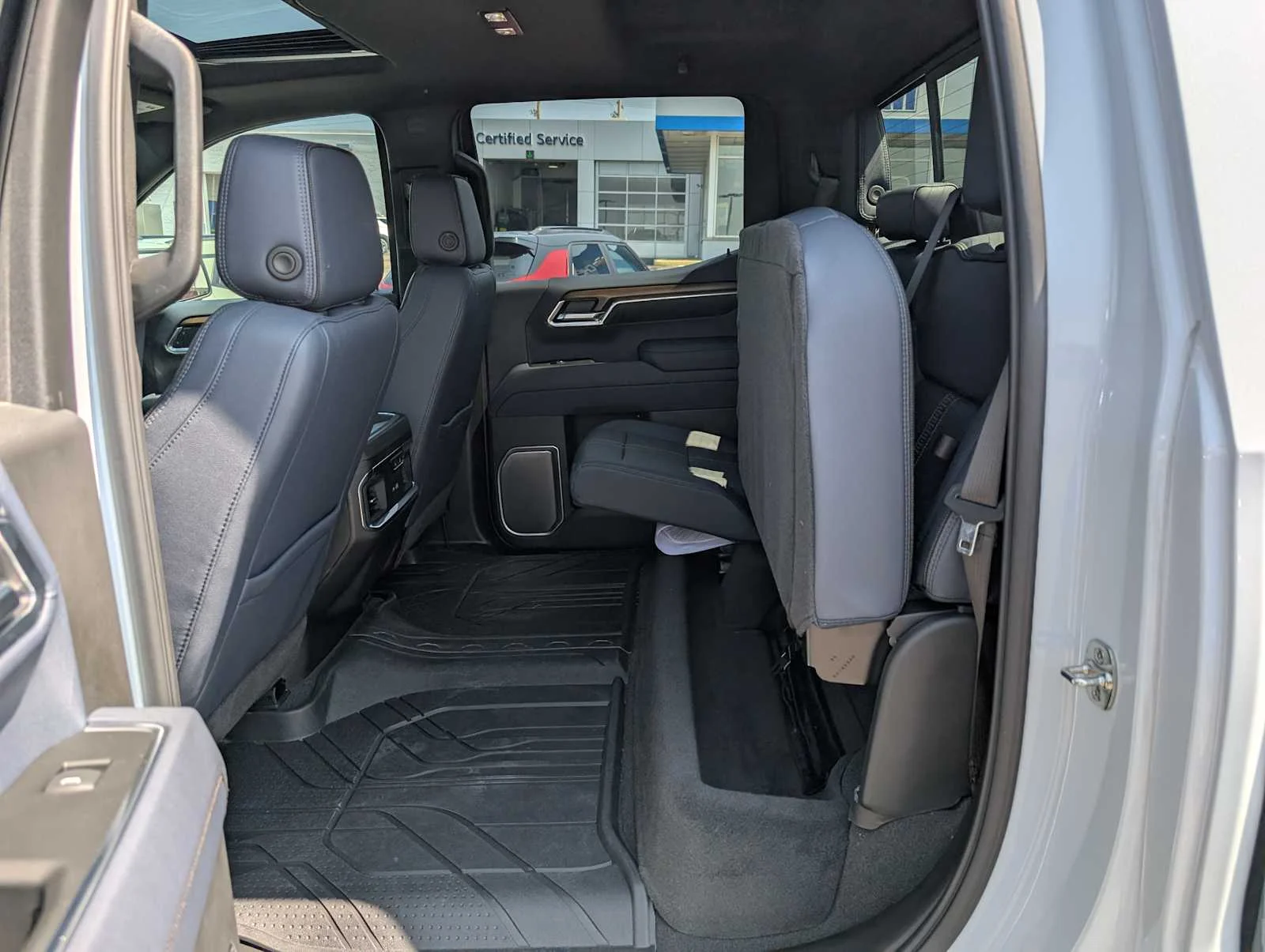 2026 Chevrolet Silverado 1500 High Country - Photo 21