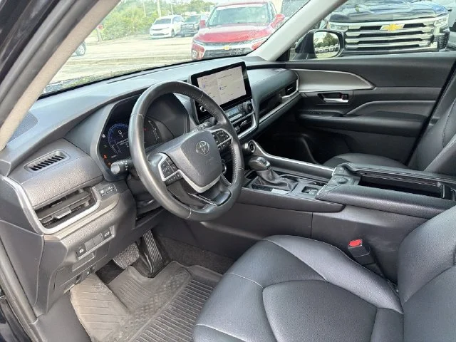 Used 2024 Black Toyota XLE image 18