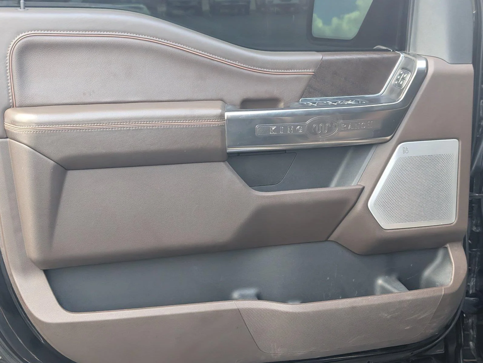 Used 2021 Agate Black/Stone Gray Ford King Ranch image 14