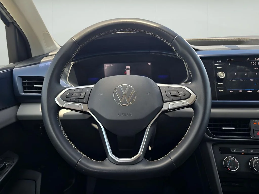Used 2022 Pyrite Silver Metallic Volkswagen SE image 13