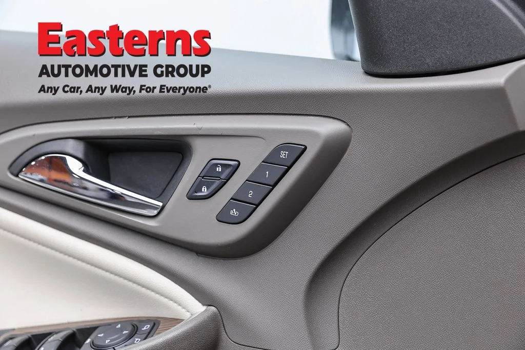 Used 2024 Gray Chevrolet LT image 21