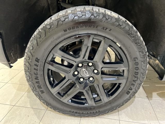 Used 2022 Beige Chevrolet LT Trail Boss image 30