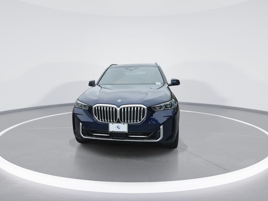 New 2026 Blue BMW xDrive40i image 3
