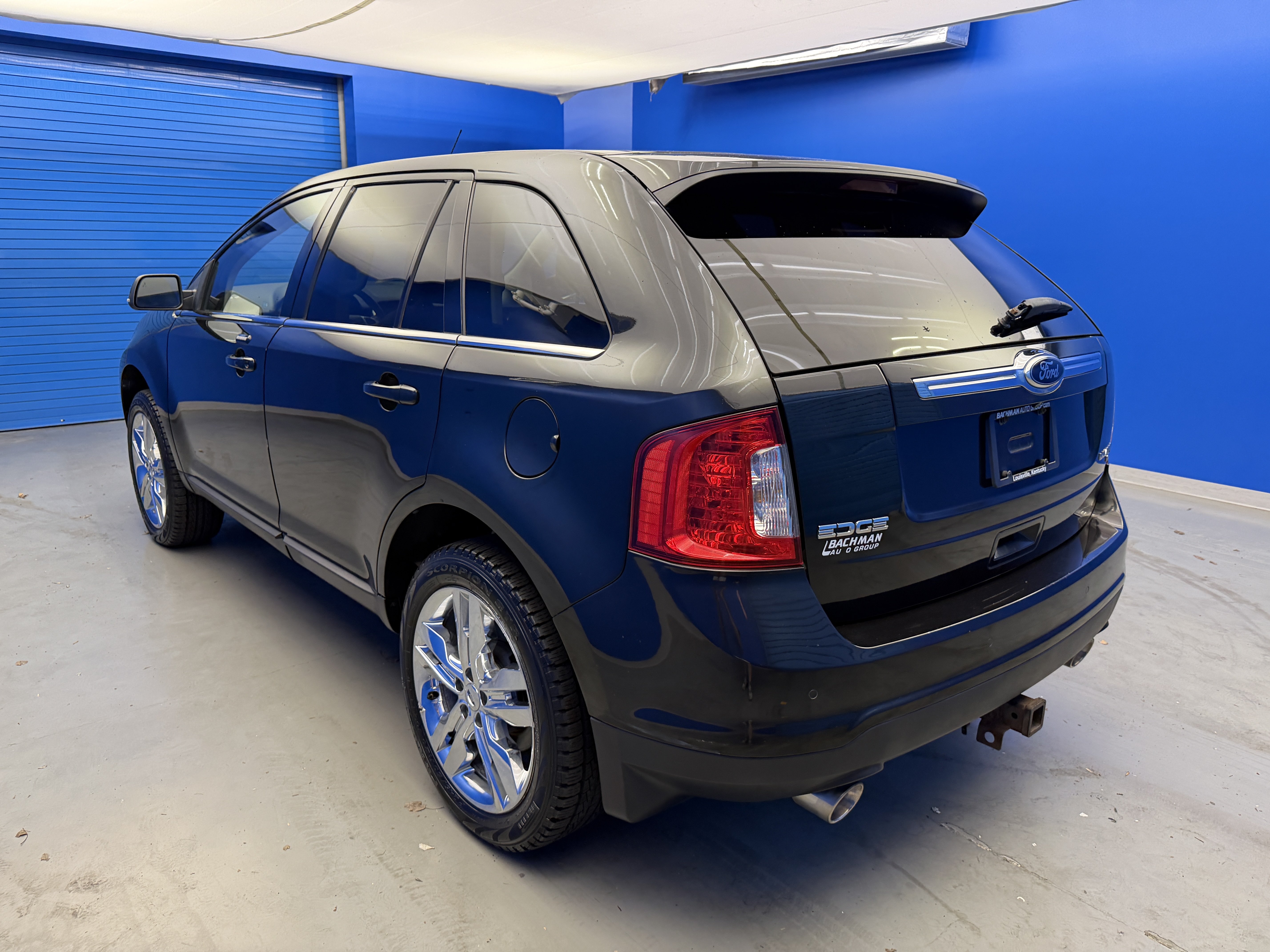 Used 2013 Tuxedo Black Metallic Ford Limited image 5