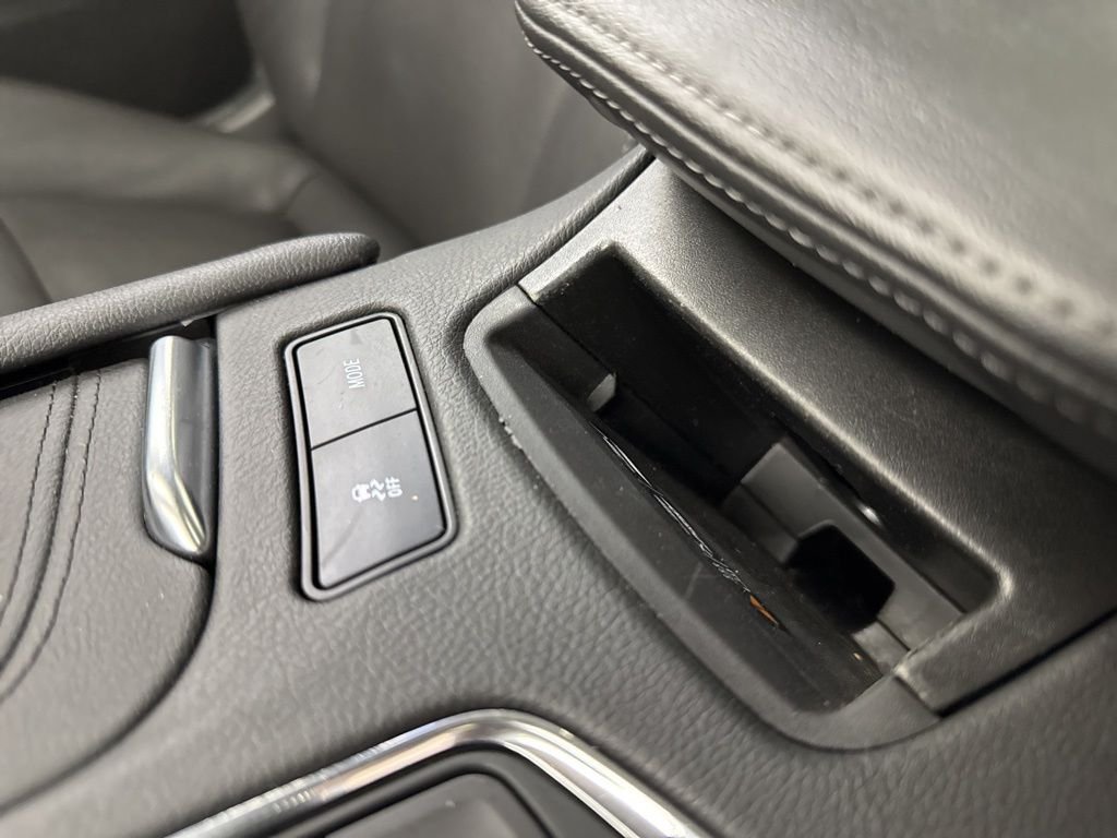 Used 2023 Black Cadillac Sport image 39