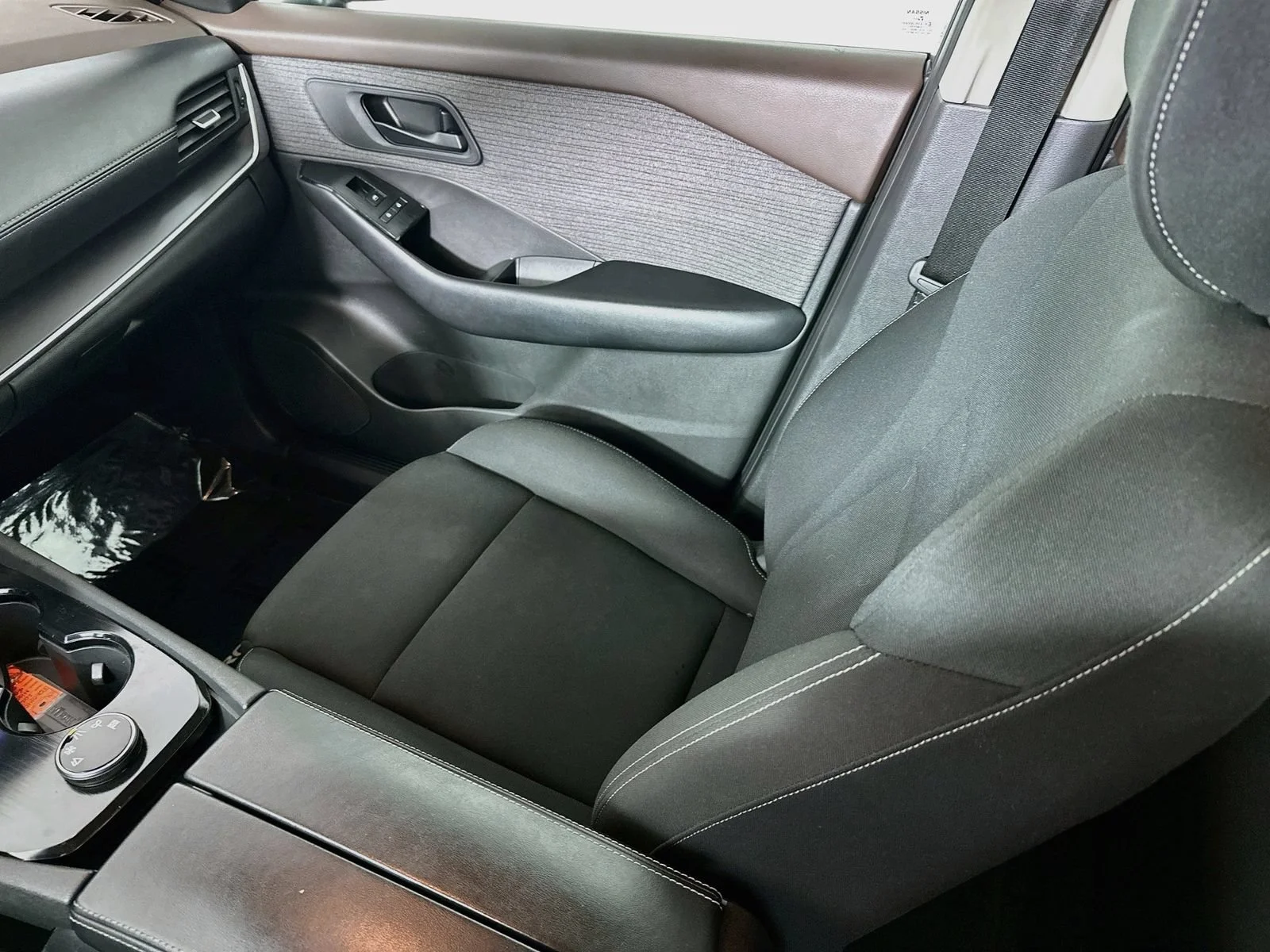 Used 2023 Gray Nissan S image 22