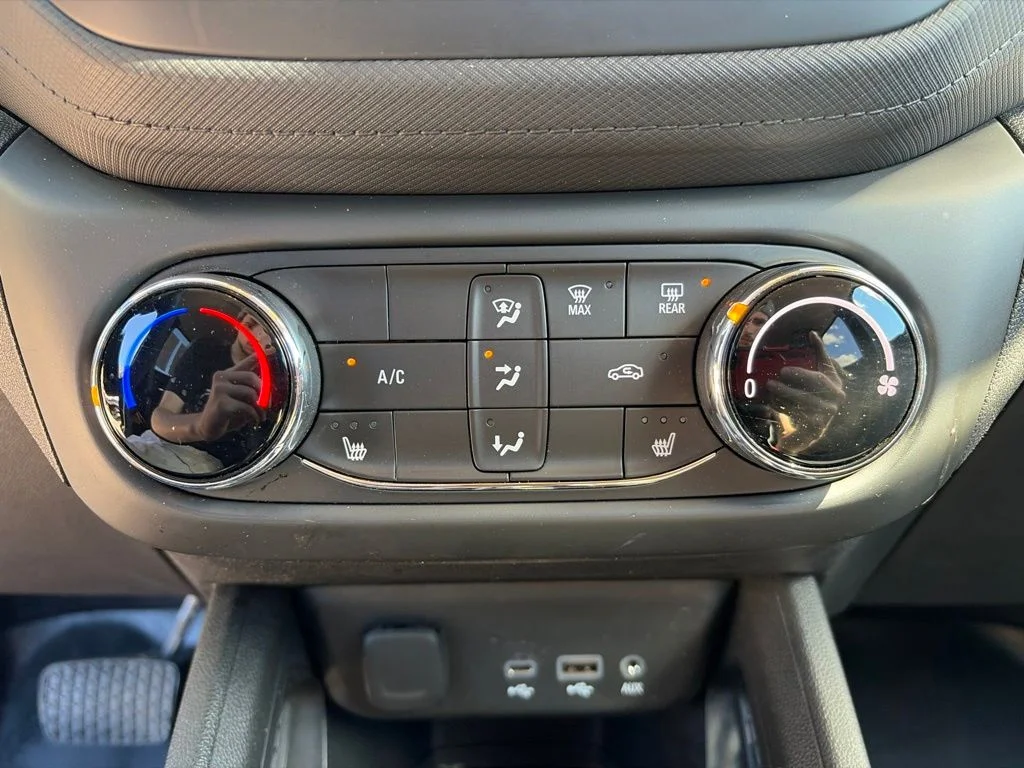 Used 2022 Gray Chevrolet LT image 32