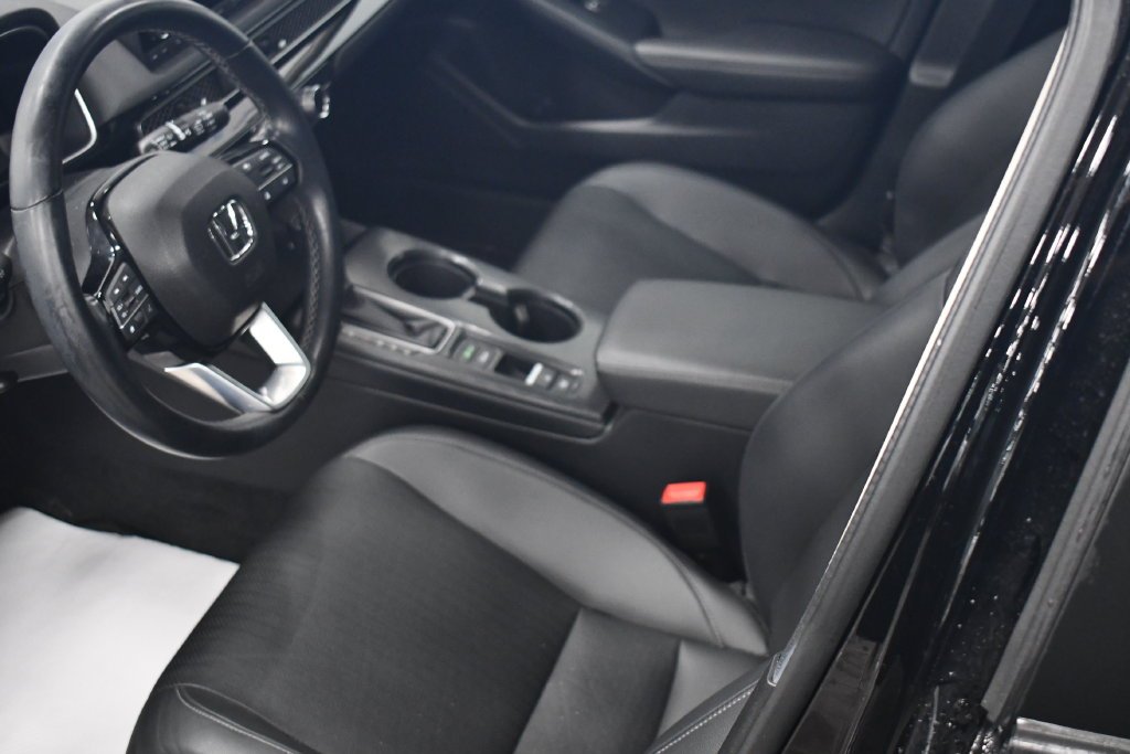 Certified Used 2024 Crystal Black Pearl Honda EX-L image 6