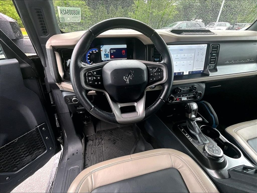 Used 2021 Gray Ford Wildtrak image 14