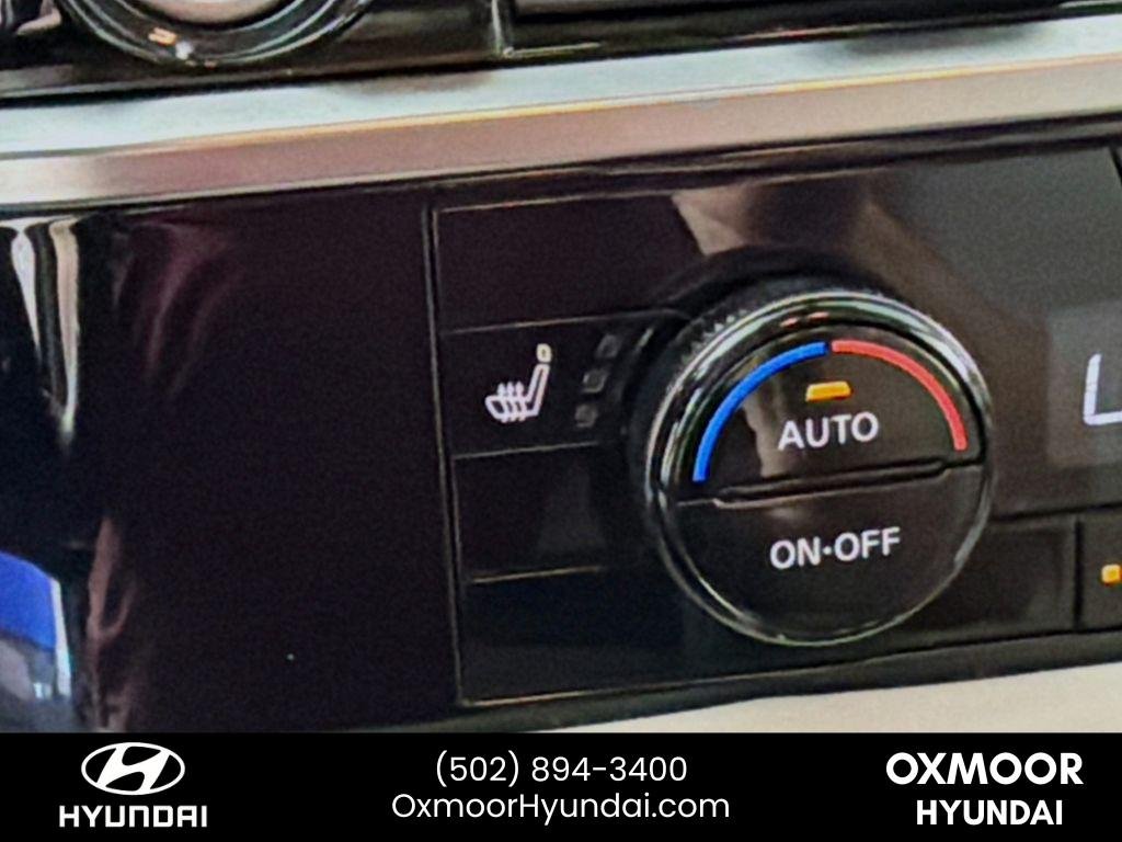 Used 2024 Deep Ocean Blue Pearl Nissan SL image 20