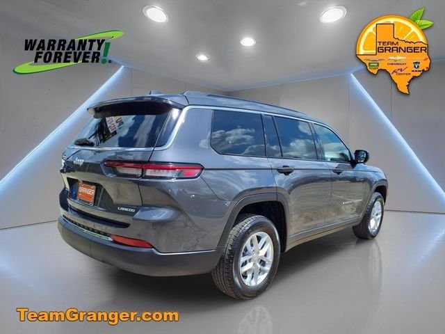 New 2026 Baltic Gray Metallic Clear-Coat Exterior Paint Jeep Laredo X image 2