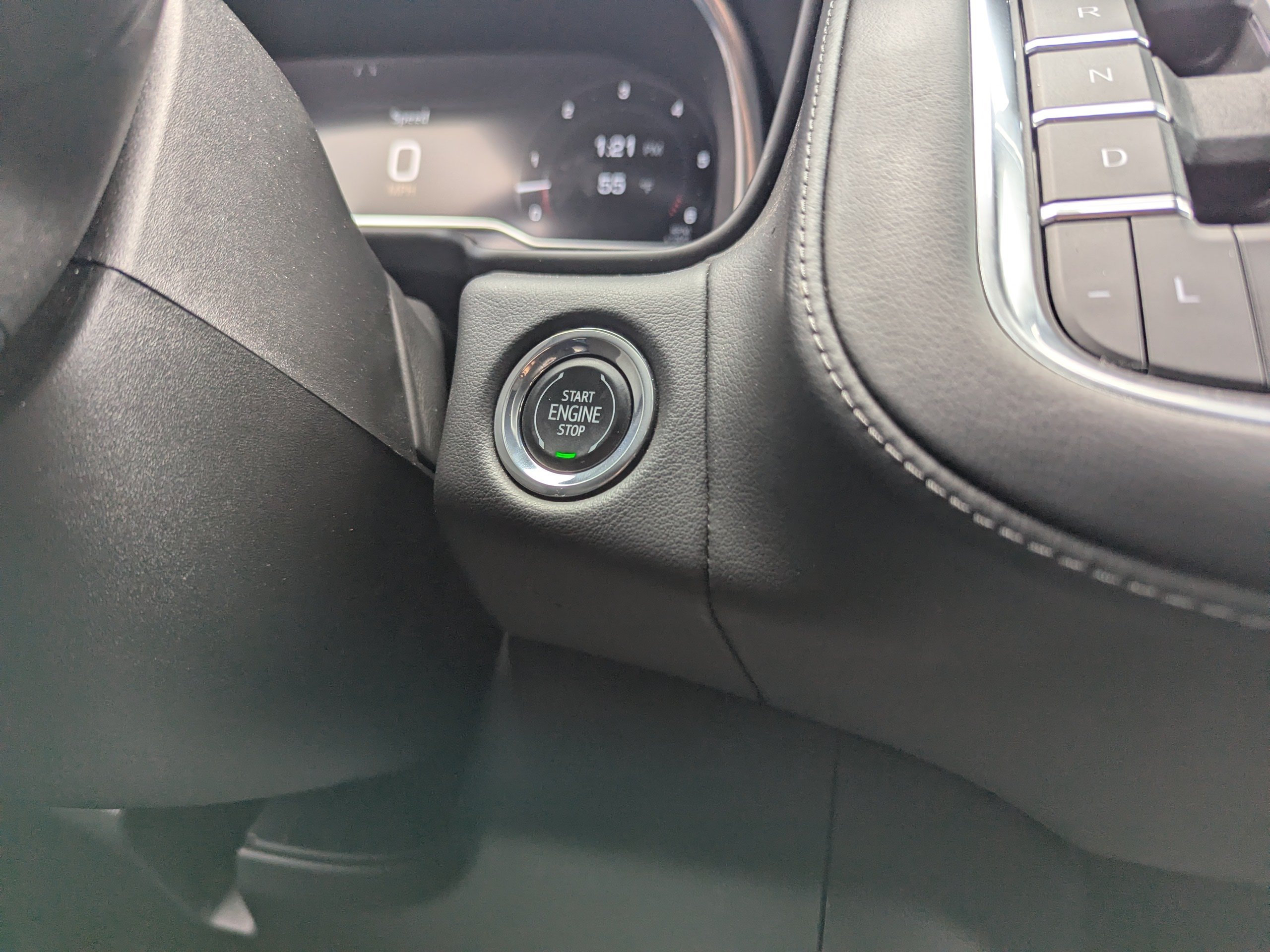 2023 GMC Yukon SLE - Photo 19