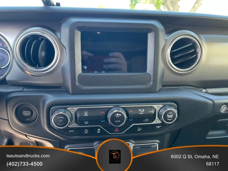 Used 2018 Black Jeep All New Rubicon Sport Utility 4D image 21