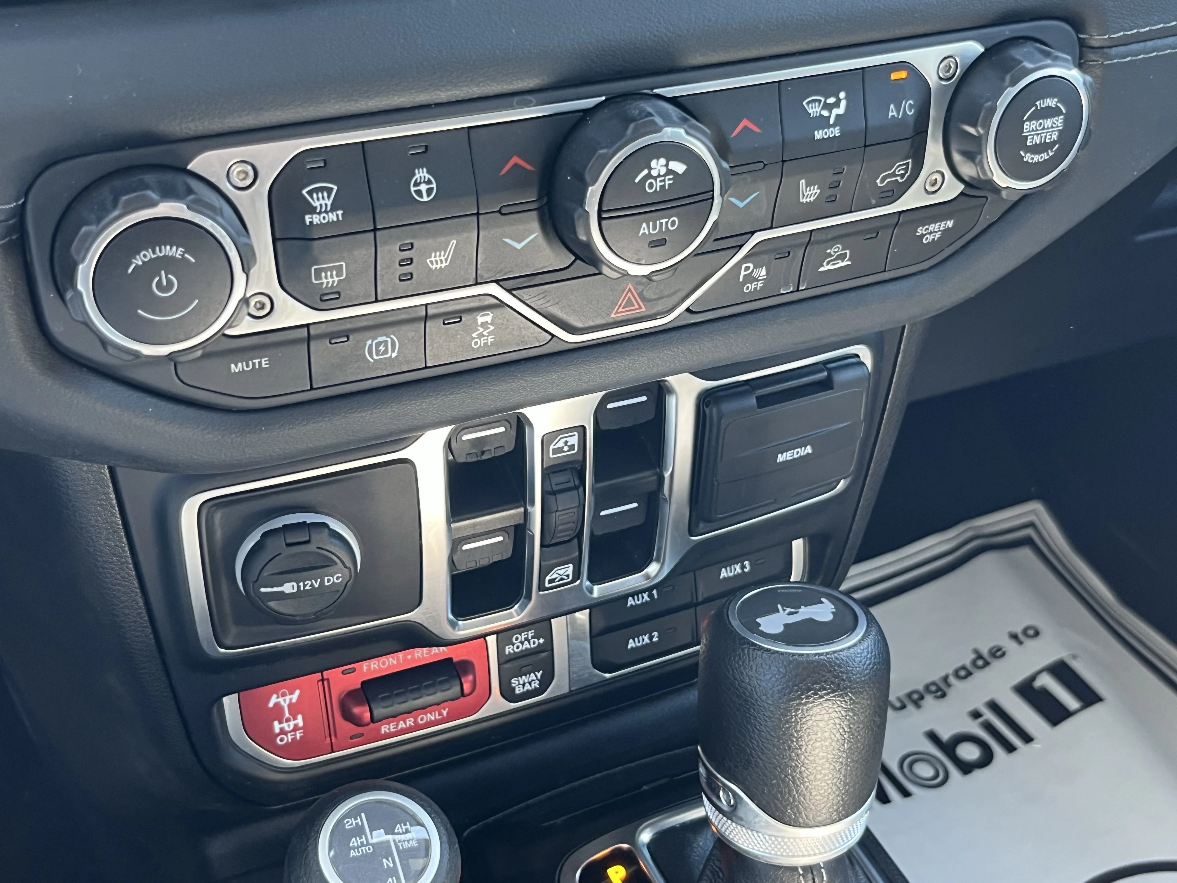 Used 2024 Bright White Clearcoat Jeep Rubicon 4xe image 29