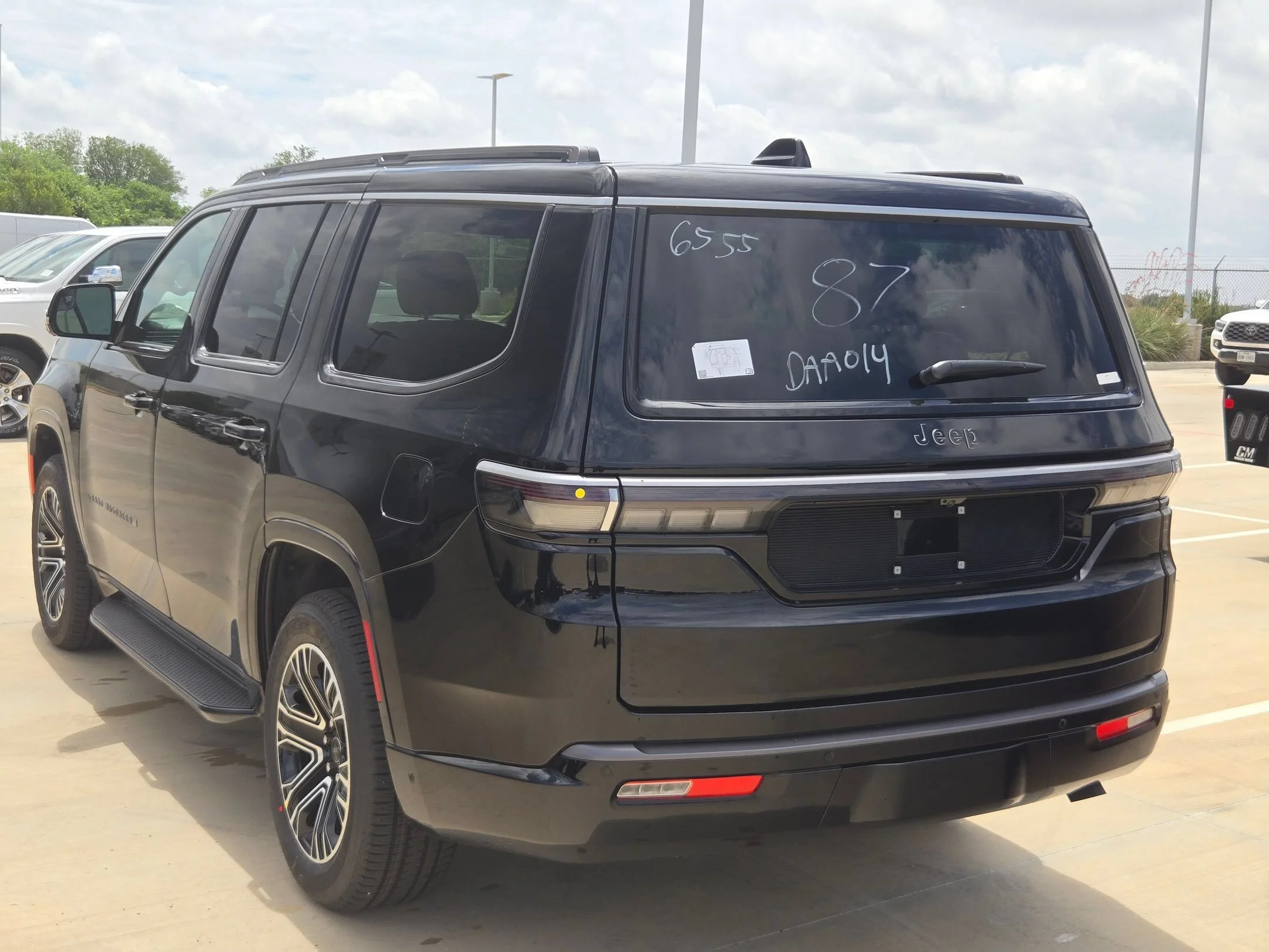 New 2026 High Gloss Black Exterior Paint Jeep  image 5