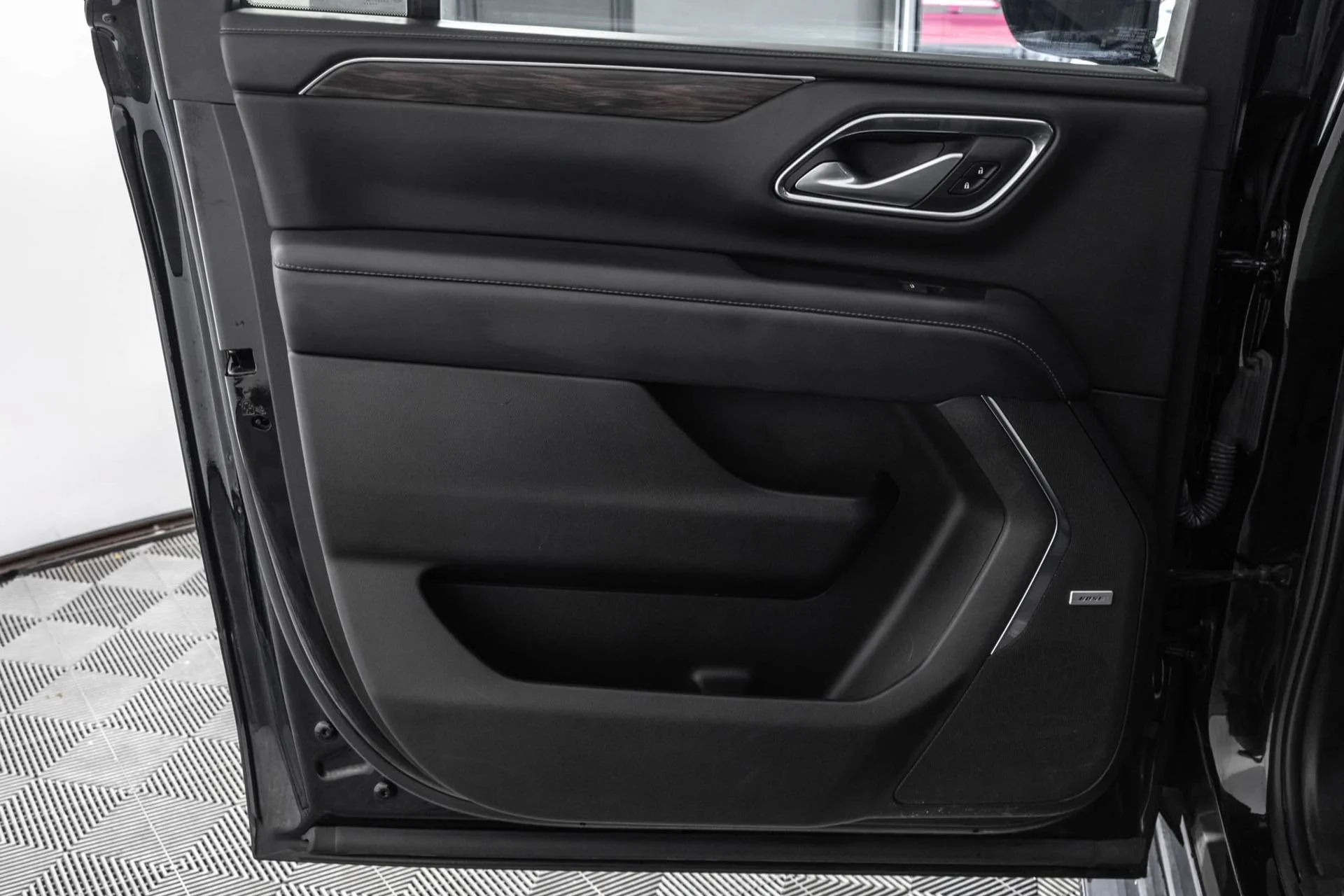 Used 2022 Black Chevrolet LT image 41