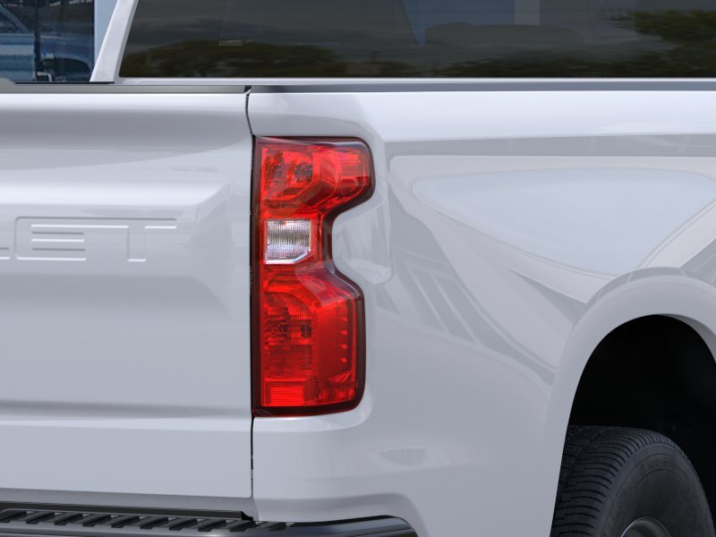 New 2026 Summit White Chevrolet WT image 11