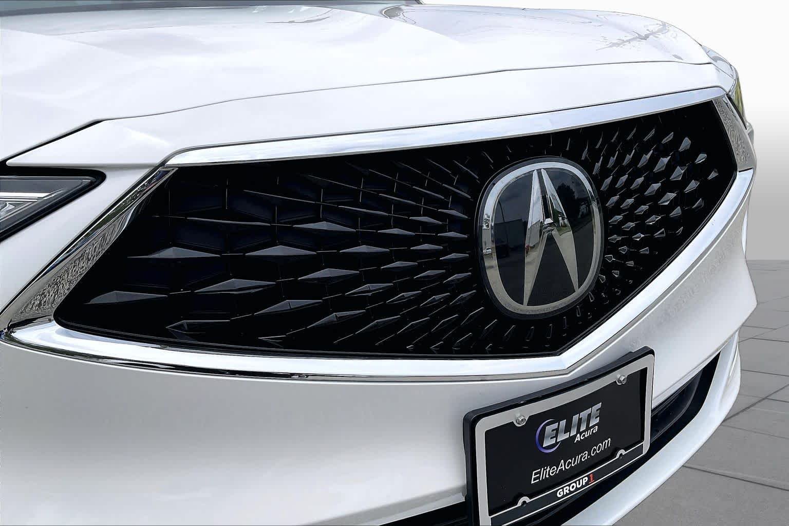 Certified Used 2024 Platinum White Pearl Acura MDX image 31