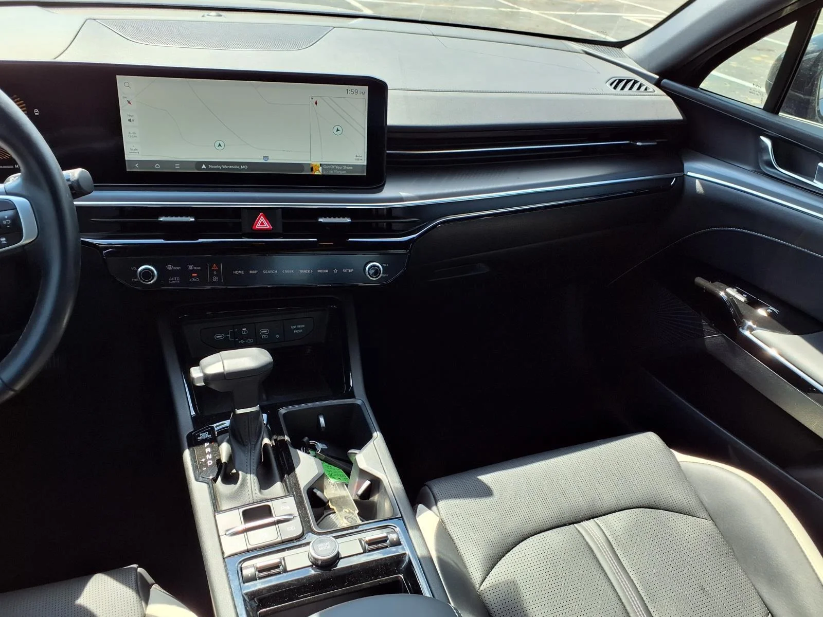 Used 2025 Yacht Blue Kia GT-Line image 3