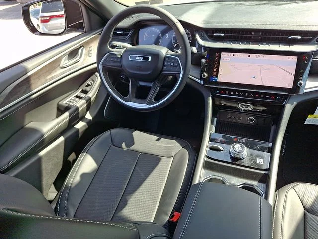 New 2026 Silver Jeep Limited Reserve image 9