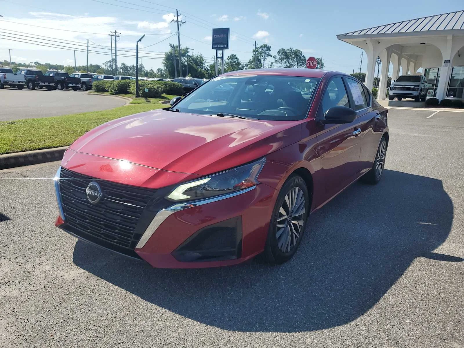 Used 2025 Gray Nissan SV image 1