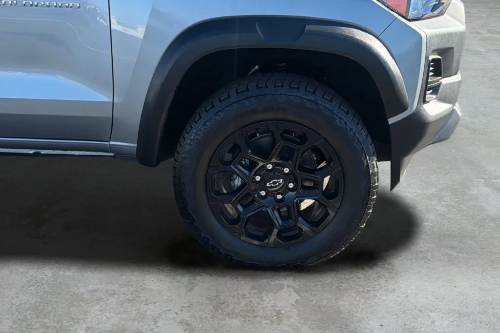 New 2026 Sterling Gray Metallic Chevrolet Trail Boss image 9