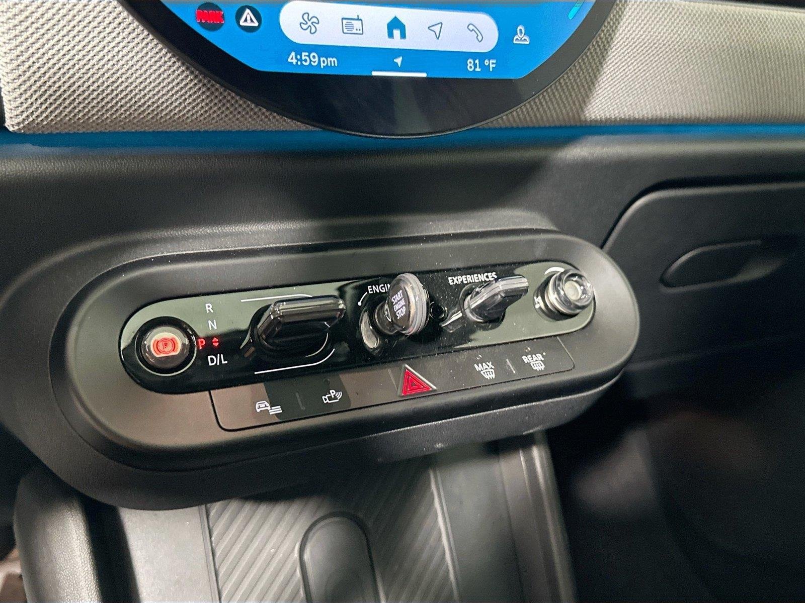 2025 MINI Hardtop 2 Door Base - Photo 12