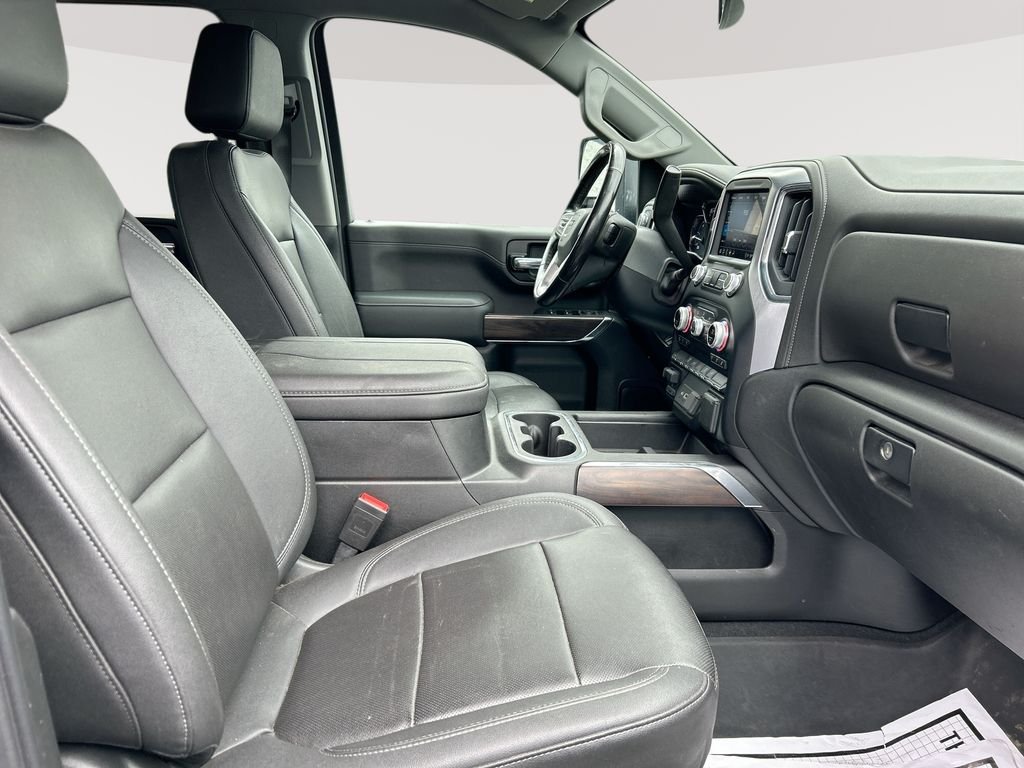 Used 2023 White GMC SLT image 26