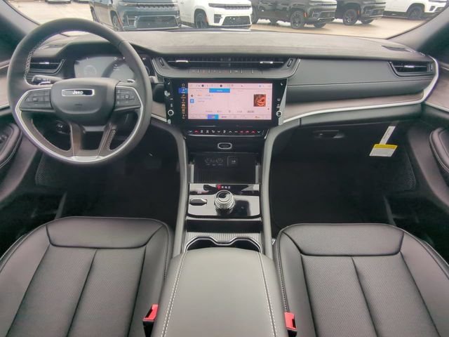 New 2027 High-Gloss Black Paint Jeep Limited image 18