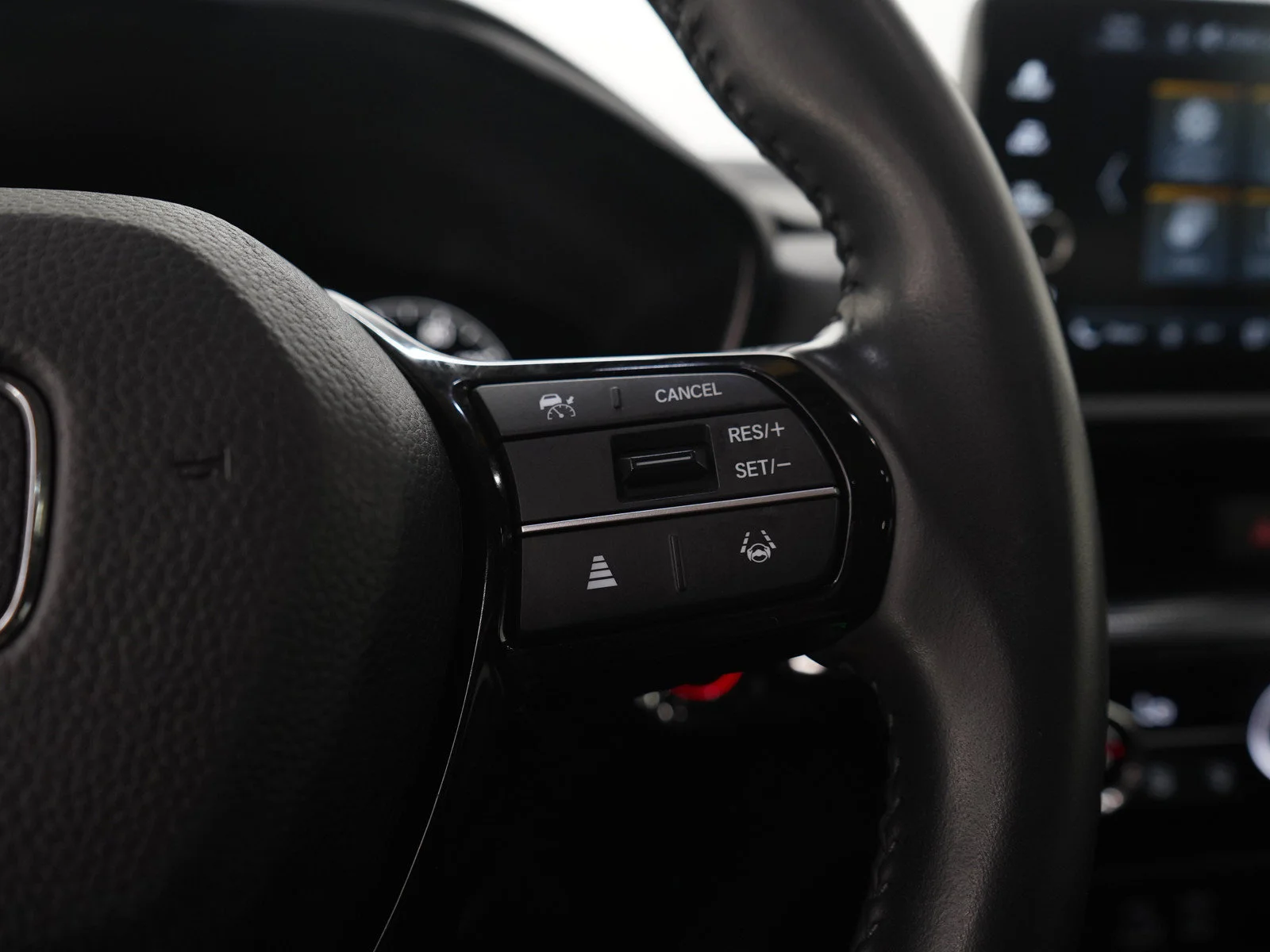 Used 2025  Honda 5D WAGON EX-L AWD image 28