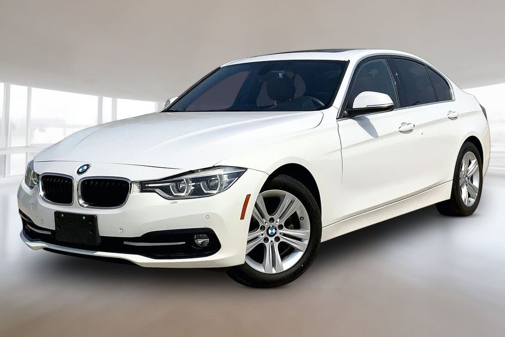 2017 BMW 3 Series 330i Sedan's photo