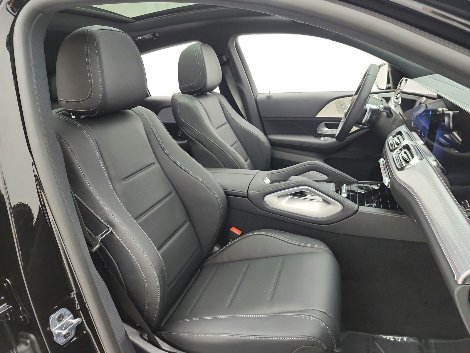 New 2027 Obsidian Black Metallic Mercedes-Benz GLE 450 4MATIC® Coupe image 14