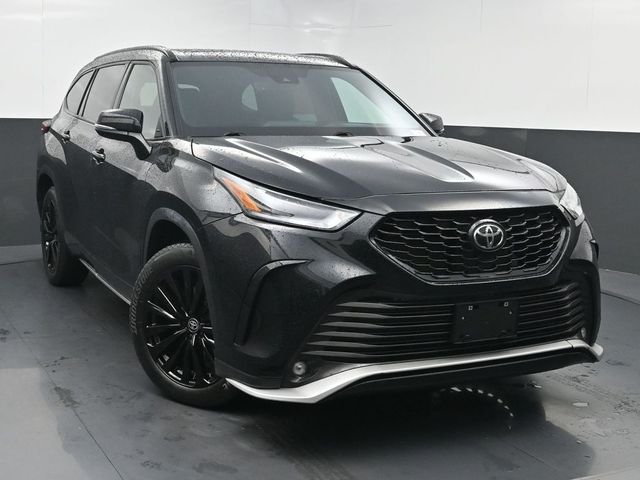 2025 Toyota Highlander XSE