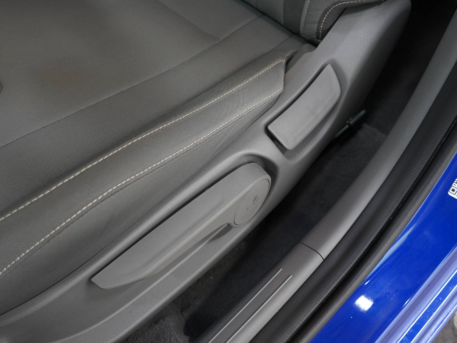 Used 2025 Intense Blue Hyundai SEL Convenience IVT image 41