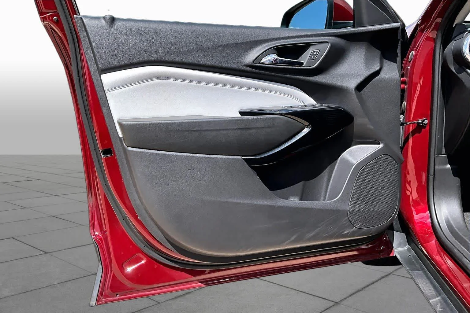 Used 2025 Crimson Metallic Chevrolet LT image 23